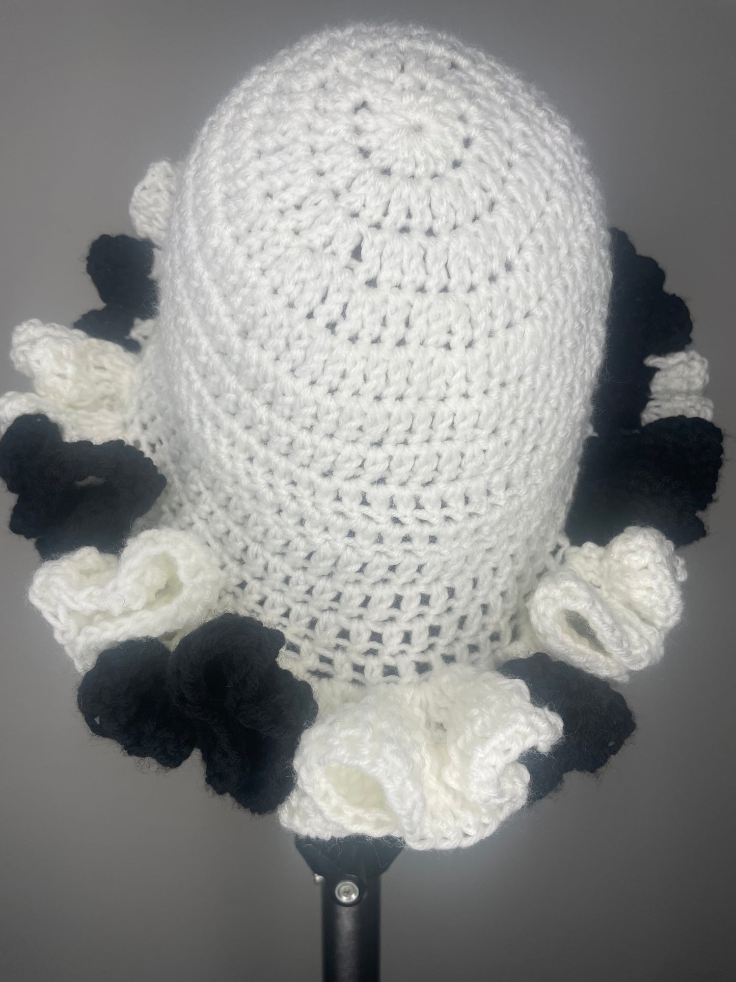 Oreo Ruffle hat